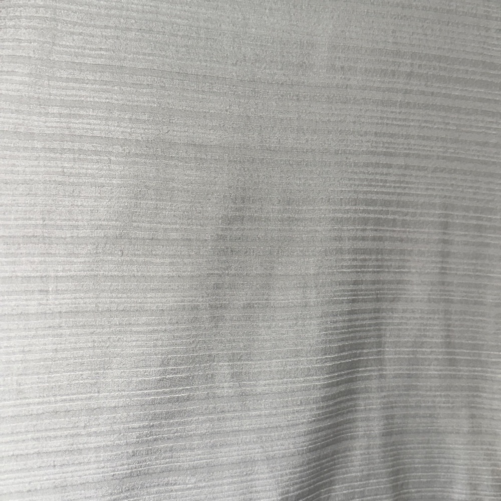 1. State Ivory knot back high/low loose fitting top - size M - Picture 2 of 6